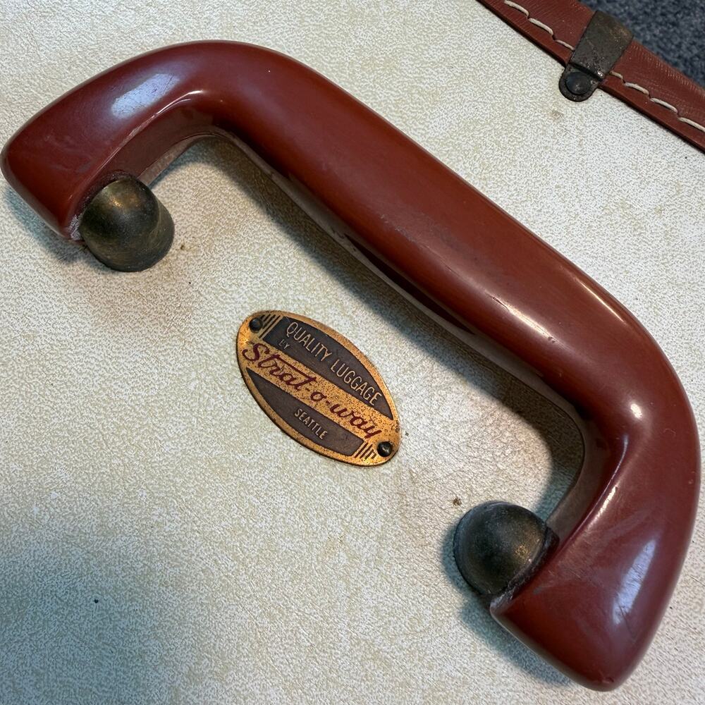 Vintage 40s StratOWay Cream Brown Train Case Luggage Carry On Makeup Vanity Box - Picture 3 of 11